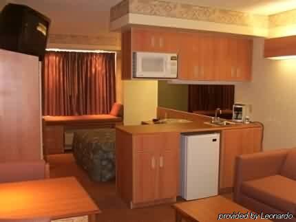 Western Skies Inn & Suites Los Lunas Экстерьер фото